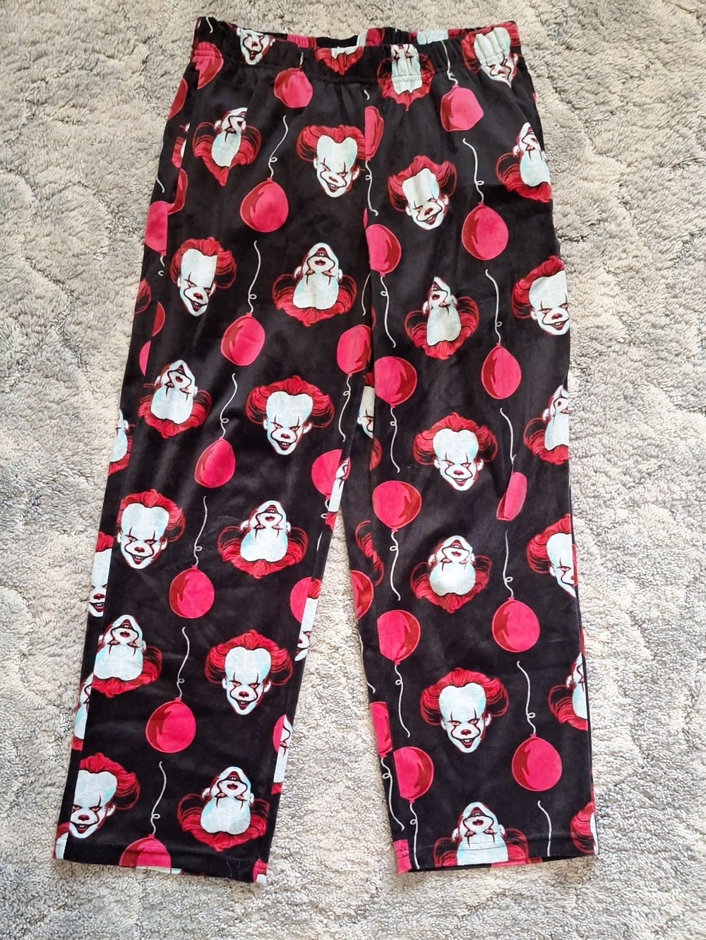 IT Chapter Two Fleece Lounging Pants EUC SZ M